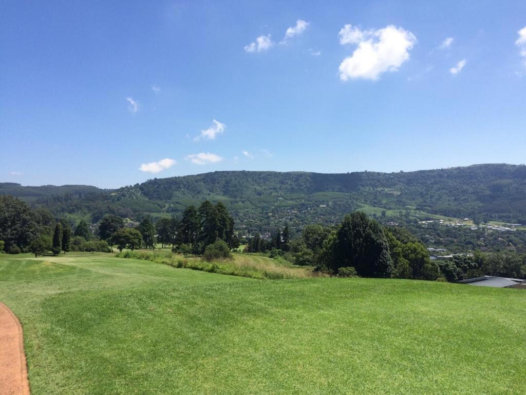 Duncountry Victoria Country Club Bed & Breakfast Pietermaritzburg Bagian luar foto