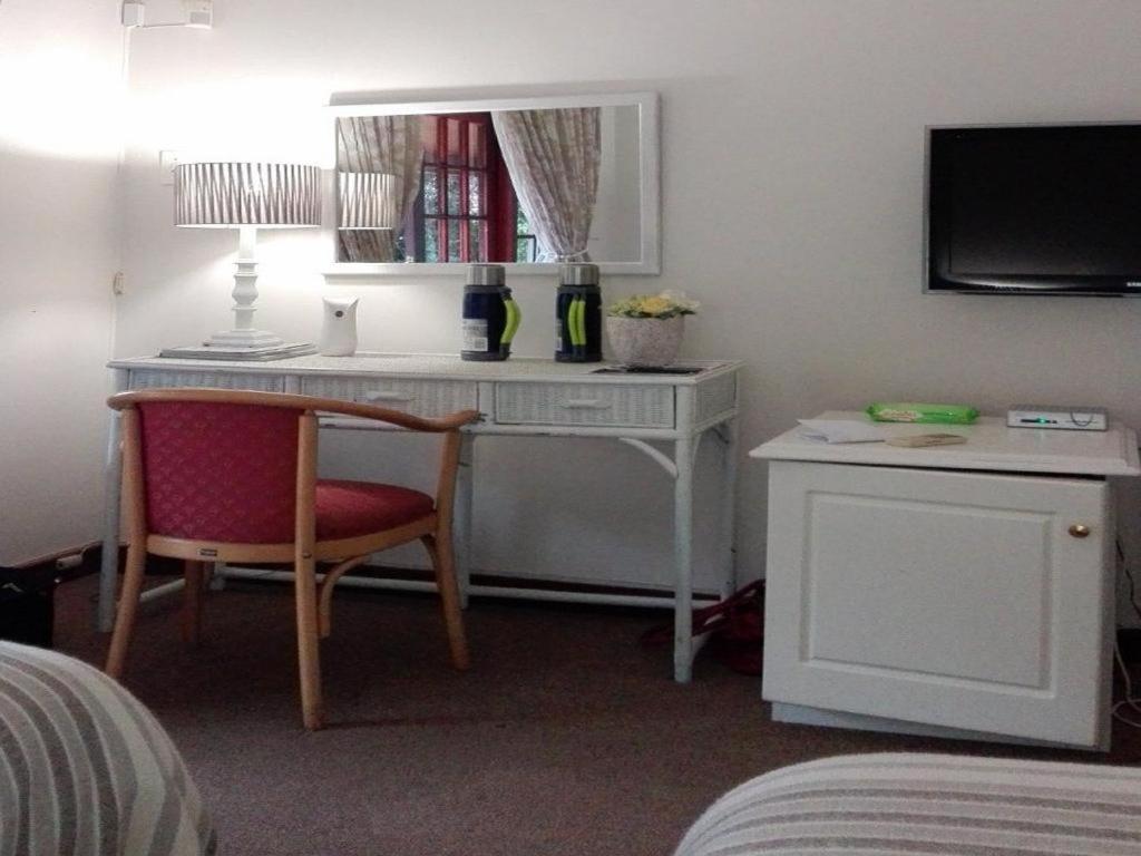 Duncountry Victoria Country Club Bed & Breakfast Pietermaritzburg Bagian luar foto